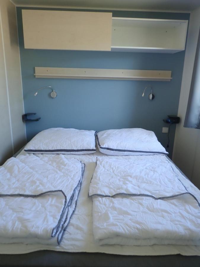 Ferienpark Suederstapel - Eiderlodge 3 Екстериор снимка