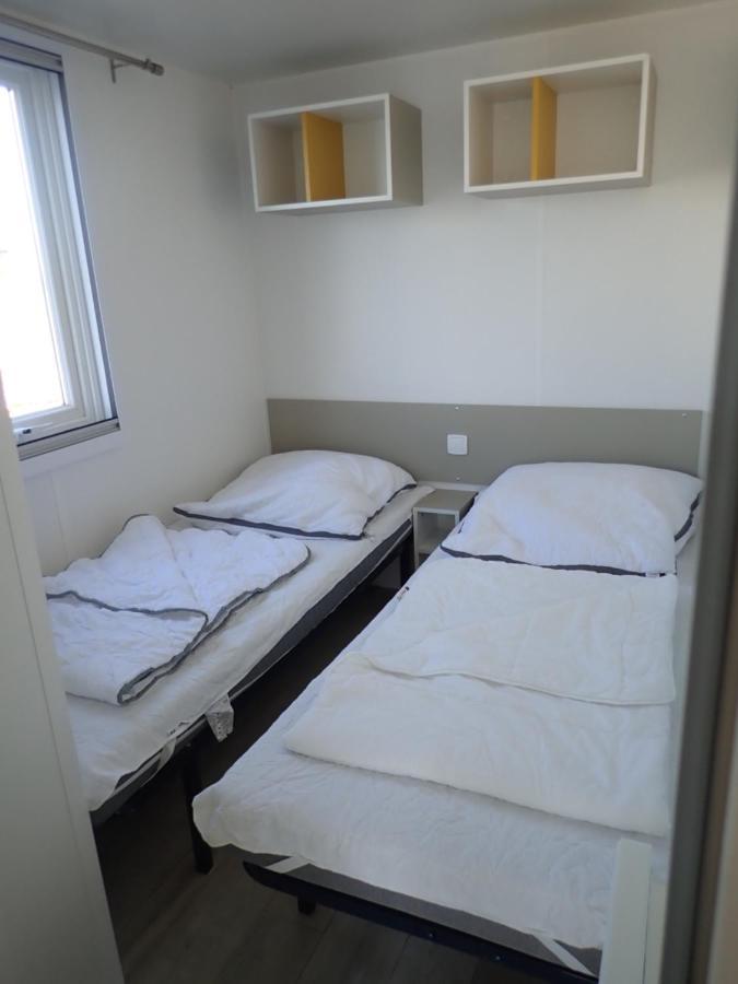 Ferienpark Suederstapel - Eiderlodge 3 Екстериор снимка