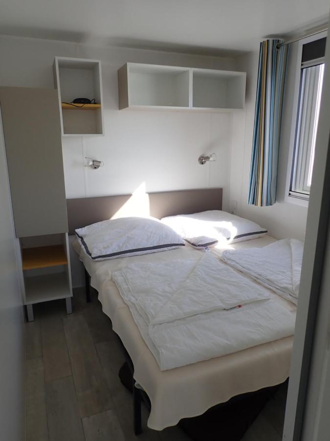 Ferienpark Suederstapel - Eiderlodge 3 Екстериор снимка