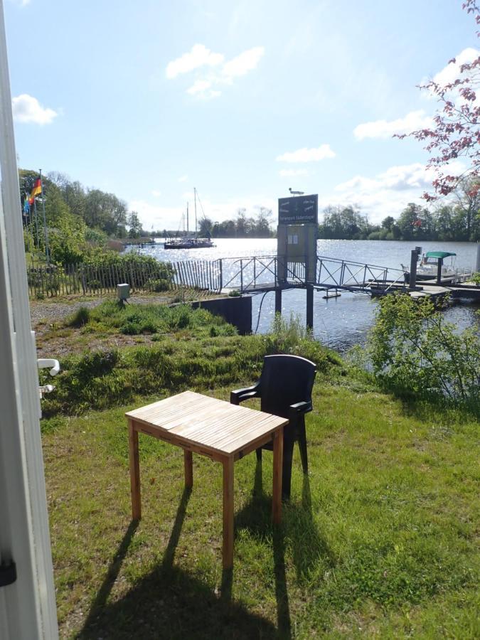Ferienpark Suederstapel - Eiderlodge 3 Екстериор снимка