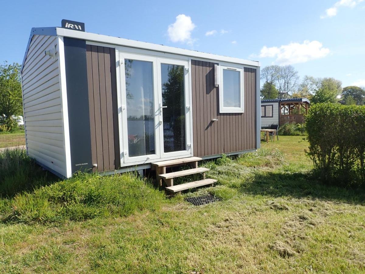 Ferienpark Suederstapel - Eiderlodge 3 Екстериор снимка