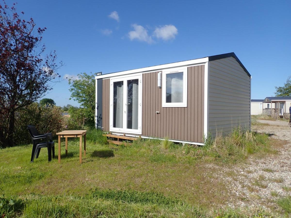 Ferienpark Suederstapel - Eiderlodge 3 Екстериор снимка