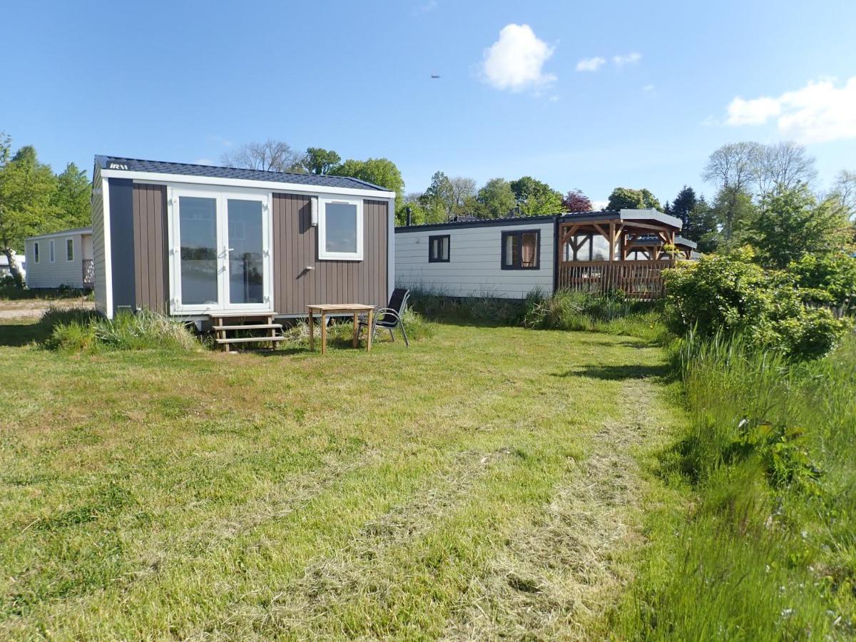 Ferienpark Suederstapel - Eiderlodge 3 Екстериор снимка